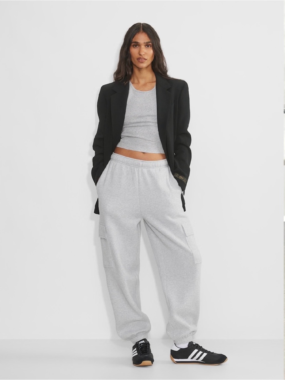 Aritzia Cozy Sweatfleece Mega Cargo™ Jogger
